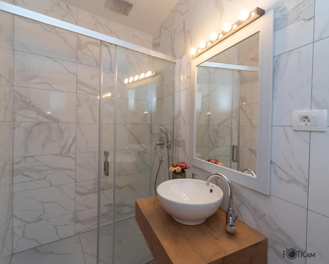Libar Studio Apartments Baška Voda Eksteriør billede