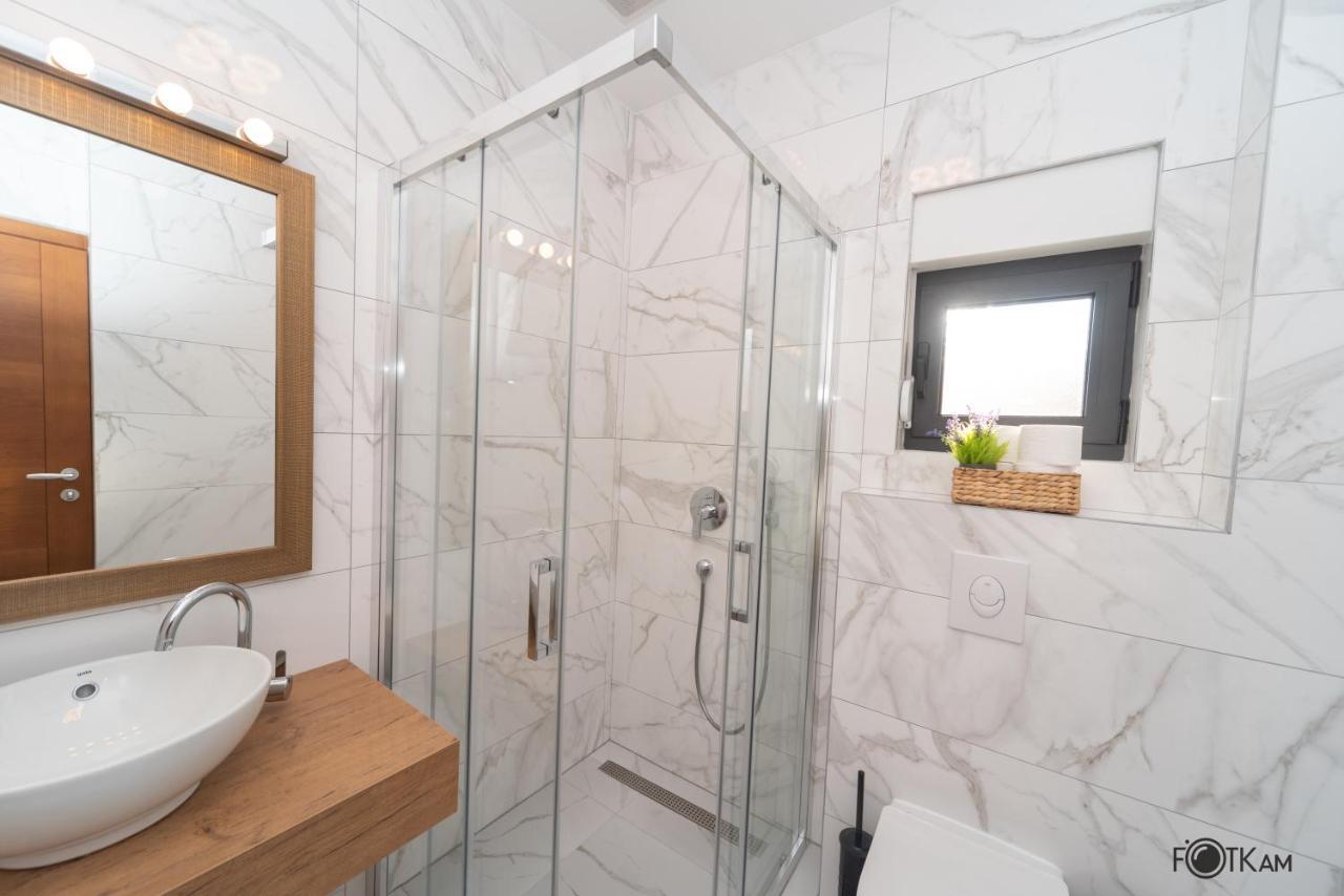 Libar Studio Apartments Baška Voda Eksteriør billede