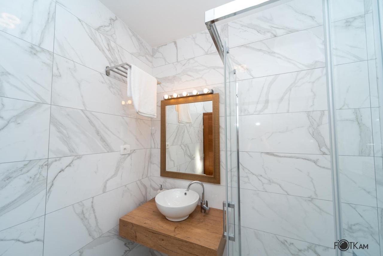 Libar Studio Apartments Baška Voda Eksteriør billede