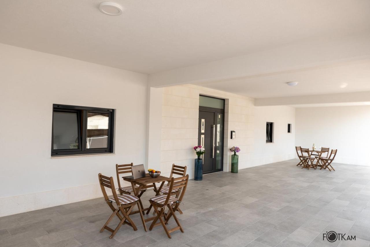Libar Studio Apartments Baška Voda Eksteriør billede